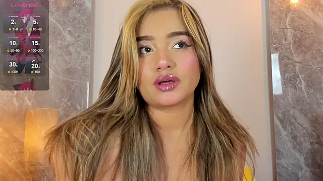 Emma hunter  online show from 19, 11, 2025