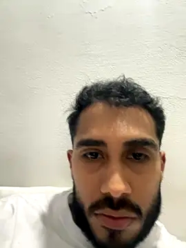 Snapshot of TU-MORENOO chatting on 16, 11, 2025 TU-MORENOO online show from 16, 11, 2025