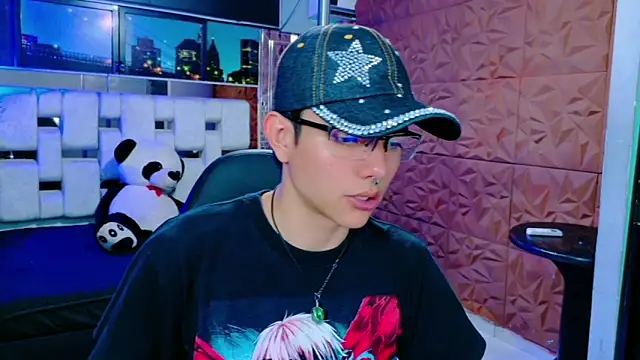 Snapshot of alandelrey57 chatting on 2, 12, 2025 alandelrey57 online show from 2, 12, 2025