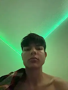 Snapshot of alandelrey57 chatting on 6, 1, 2026 alandelrey57 online show from 6, 1, 2026