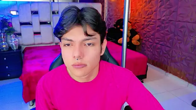 Snapshot of alandelrey57 chatting on 7, 2, 2026 alandelrey57 online show from 7, 2, 2026