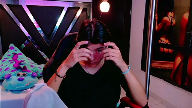 Snapshot of alandelrey57 chatting on 12, 2, 2026 alandelrey57 online show from 12, 2, 2026