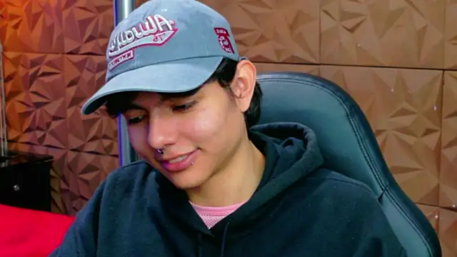 Snapshot of alandelrey57 chatting on 24, 2, 2026 alandelrey57 online show from 24, 2, 2026