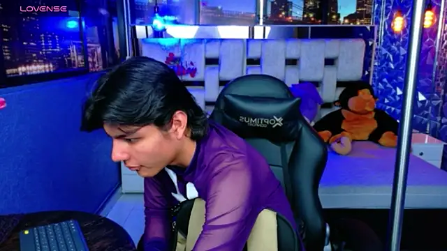 Snapshot of alandelrey57 chatting on 17, 3, 2026 alandelrey57 online show from 17, 3, 2026