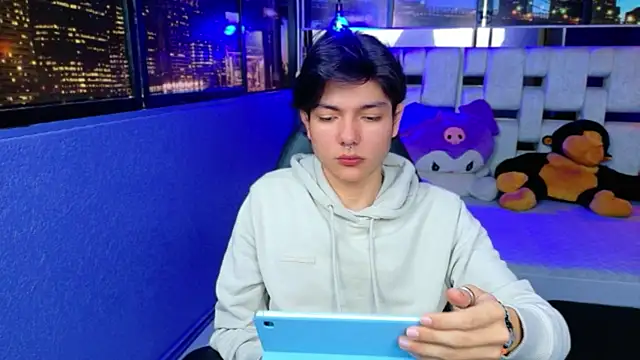 Snapshot of alandelrey57 chatting on 24, 3, 2026 alandelrey57 online show from 24, 3, 2026