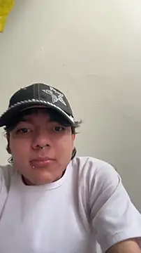 Snapshot of alandelrey57 chatting on 25, 3, 2026 alandelrey57 online show from 25, 3, 2026