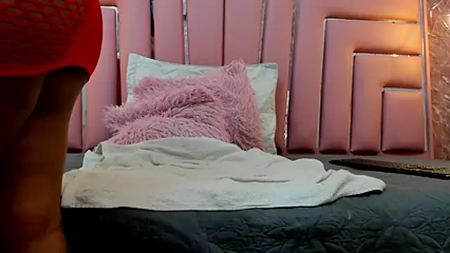 ALYANNA HOT  online show from 14, 2, 2026