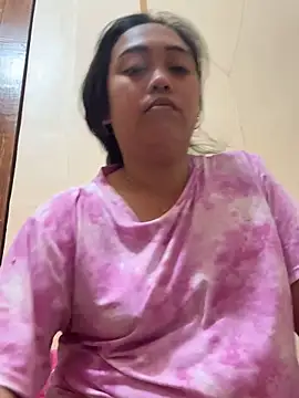 Snapshot of Pinay_Chubby20 chatting on 5, 4, 2026 Pinay Chubby20 online show from 5, 4, 2026