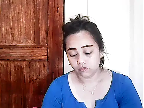 Snapshot of Pinay_Chubby20 chatting on 13, 4, 2026 Pinay Chubby20 online show from 13, 4, 2026