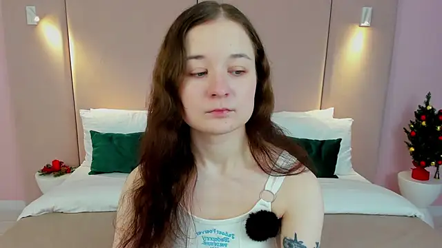 Snapshot of NancyJonson chatting on 22, 12, 2025 NancyJonson online show from 22, 12, 2025