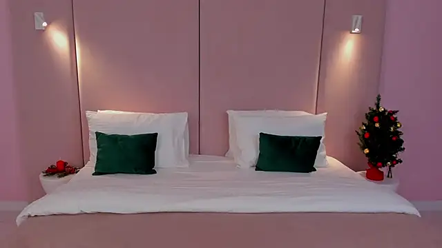 Snapshot of NancyJonson chatting on 23, 12, 2025 NancyJonson online show from 23, 12, 2025