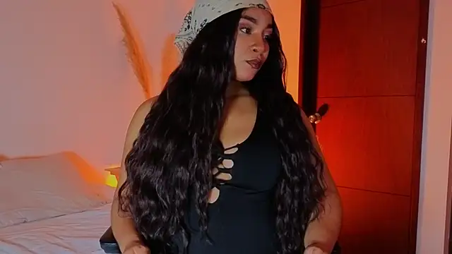 Snapshot of Alice-Benette chatting on 8, 4, 2026 Alice-Benette online show from 8, 4, 2026