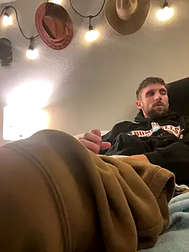 Snapshot of thejohnryancollection chatting on 4, 12, 2025 thejohnryancollection online show from 4, 12, 2025