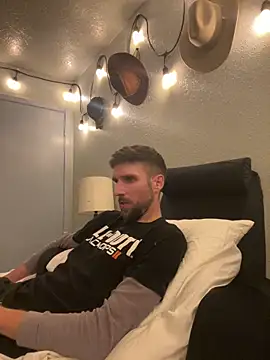 Snapshot of thejohnryancollection chatting on 5, 12, 2025 thejohnryancollection online show from 5, 12, 2025