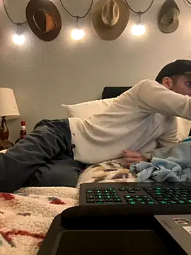 Snapshot of thejohnryancollection chatting on 17, 12, 2025 thejohnryancollection online show from 17, 12, 2025