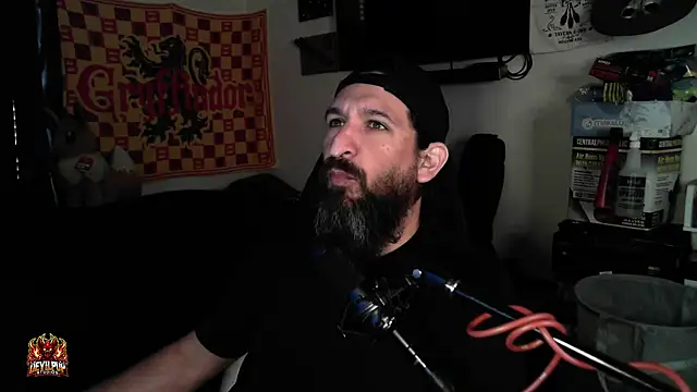 Snapshot of DevilPup75_ chatting on 17, 4, 2026 DevilPup75 online show from 17, 4, 2026