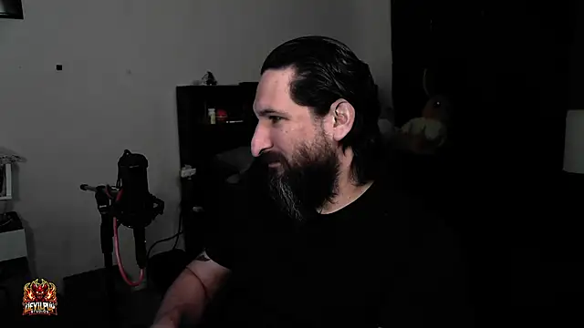 Snapshot of DevilPup75_ chatting on 21, 4, 2026 DevilPup75 online show from 21, 4, 2026