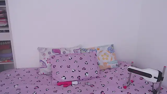 Tiiana online show from 17, 4, 2026