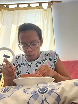 Valen1800 online show from 7, 11, 2025