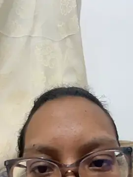 Snapshot of Valen1800 chatting on 26, 6, 2026 Valen1800 online show from 26, 6, 2026