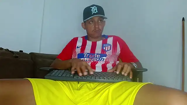 skinny23cm online show from 26, 3, 2026