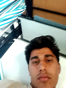 Snapshot of HarryChoudhary21 chatting on 11, 4, 2026 HarryChoudhary21 online show from 11, 4, 2026