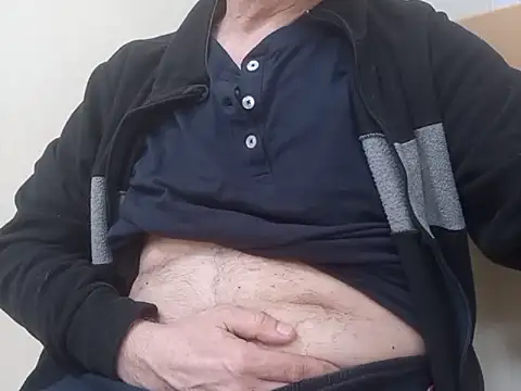 Snapshot of half_age chatting on 20, 3, 2026 half age online show from 20, 3, 2026