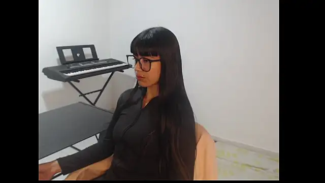 Snapshot of meganmiauu chatting on 9, 4, 2026 meganmiauu online show from 9, 4, 2026