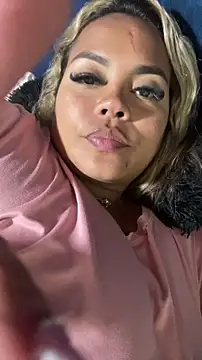 Snapshot of EmilyDuran_ chatting on 20, 5, 2026 EmilyDuran online show from 20, 5, 2026