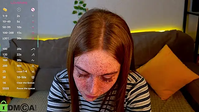 Roxy Sunnny online show from 6, 11, 2025