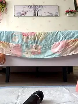 Snapshot of Alicia066 chatting on 14, 11, 2025 Alicia066 online show from 14, 11, 2025