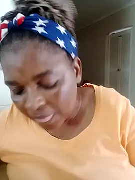 Snapshot of Love-Racheal75 chatting on 28, 11, 2025 Love-Racheal75 online show from 28, 11, 2025