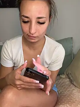 Celine charme online show from 10, 10, 2025