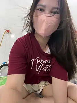 Snapshot of Moan_Mary chatting on 26, 3, 2026 Moan Mary online show from 26, 3, 2026