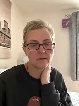 Curvy-Jinx online show from 27, 11, 2025