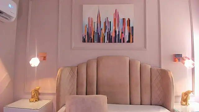 Snapshot of mia_kisses2 chatting on 8, 3, 2026 mia kisses2 online show from 8, 3, 2026