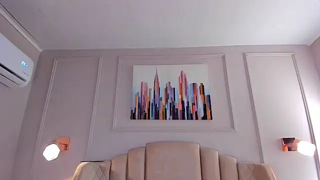 Snapshot of mia_kisses2 chatting on 7, 4, 2026 mia kisses2 online show from 7, 4, 2026