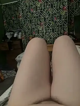 Snapshot of Taboo-Lou chatting on 19, 11, 2025 Taboo-Lou online show from 19, 11, 2025