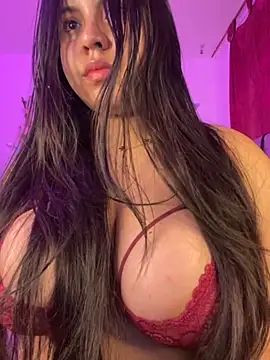 Dominic Schmit01 online show from 8, 11, 2025