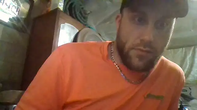 Snapshot of Luv2SuckBWC92 chatting on 13, 3, 2026 Luv2SuckBWC92 online show from 13, 3, 2026