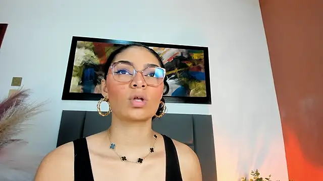 Snapshot of LunaAspen_ chatting on 12, 3, 2026 LunaAspen online show from 12, 3, 2026