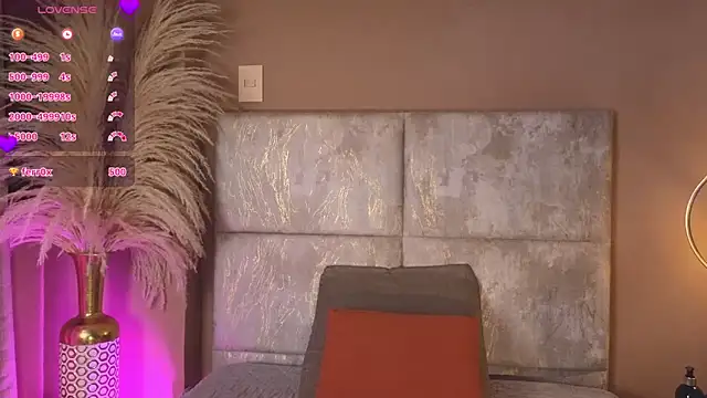 Snapshot of LunaAspen_ chatting on 3, 4, 2026 LunaAspen online show from 3, 4, 2026