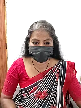 Snapshot of tamil_Sigappu_Roja chatting on 18, 4, 2026 tamil Sigappu Roja online show from 18, 4, 2026