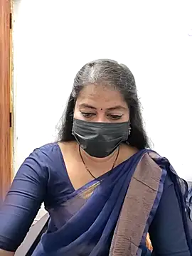 Snapshot of tamil_Sigappu_Roja chatting on 20, 4, 2026 tamil Sigappu Roja online show from 20, 4, 2026