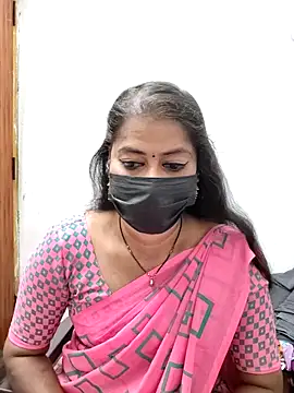 Snapshot of tamil_Sigappu_Roja chatting on 21, 4, 2026 tamil Sigappu Roja online show from 21, 4, 2026