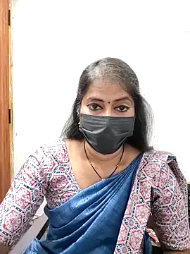 Snapshot of tamil_Sigappu_Roja chatting on 24, 4, 2026 tamil Sigappu Roja online show from 24, 4, 2026
