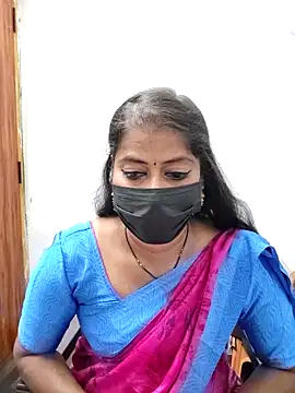 Snapshot of tamil_Sigappu_Roja chatting on 20, 5, 2026 tamil Sigappu Roja online show from 20, 5, 2026