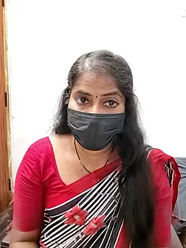 Snapshot of tamil_Sigappu_Roja chatting on 28, 5, 2026 tamil Sigappu Roja online show from 28, 5, 2026