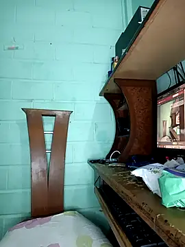 Bigtiti01 online show from 15, 10, 2025