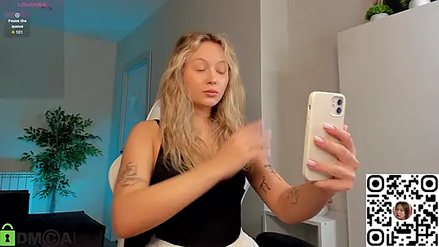 Snapshot of Margo-pvt chatting on 21, 9, 2025 Margo-pvt online show from 21, 9, 2025